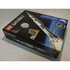 LEGO® NASA Apollo Saturn V - Esztétikai hibás doboz!™