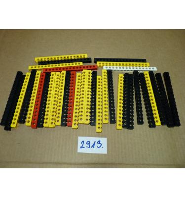 35 db 1x16 hosszú elem oldalán 15 lyukkal,3703