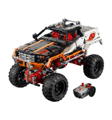 4 x 4 terepjáró