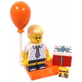 71021 LEGO® Minifigurák 18. sorozat, Szülinapi zsúrozó kisfiú™