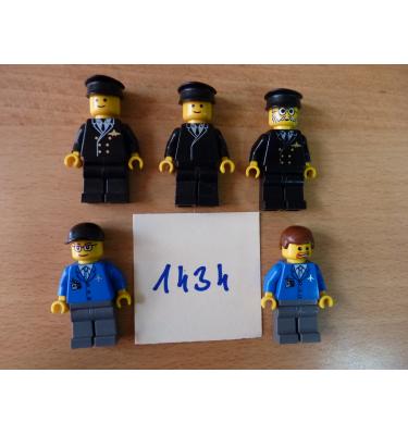 LEGO Figurák / 5 db
