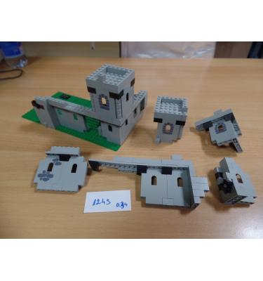 LEGO Vár/kastély/szikla elemek