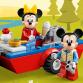 Mickey és Minnie egér kempingezik