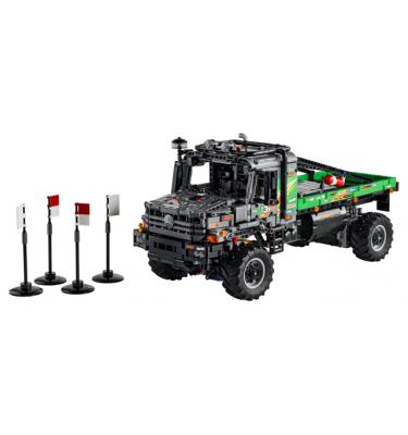 4 x 4 Mercedes-Benz Zetros verseny teherautó
