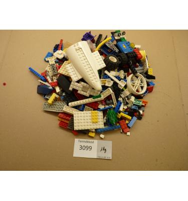 1 kg ömlesztett, vegyes használt, előfordulhat: karcos, elszíneződött, sérült alkatrész (3099)