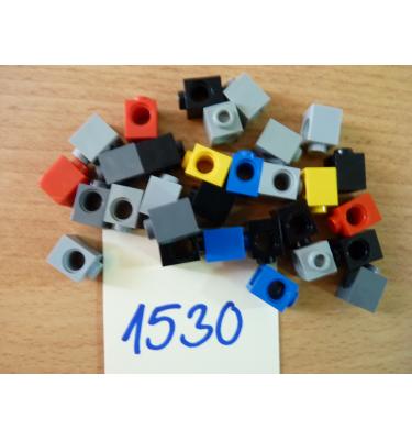 30 db 1X1 kocka lyukkal,6541