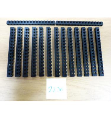 15 db 1x16 hosszú elem oldalán 15 lyukkal,3703
