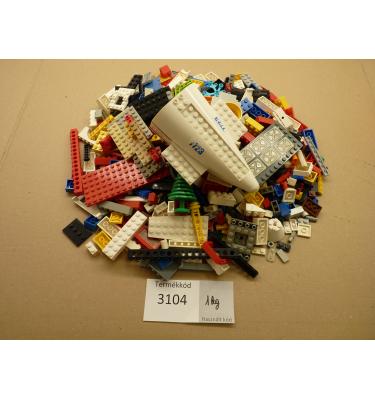 1 kg ömlesztett, vegyes használt, előfordulhat: karcos, elszíneződött, sérült alkatrész (3104)