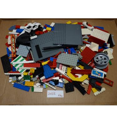 1 kg ömlesztett, vegyes használt LEGO® alkatrész (3152)