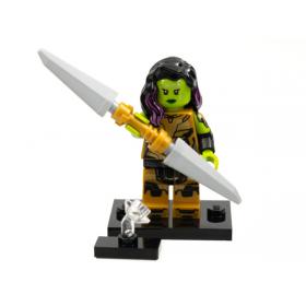 Thanos pengéjével felfegyverzett Gamora - LEGO® 71031 - Gyűjthető Minifigurák - Marvel Studios™